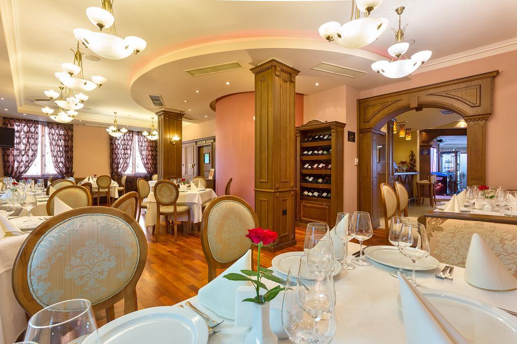 Hotel Club Central Hisarya Ngoại thất bức ảnh