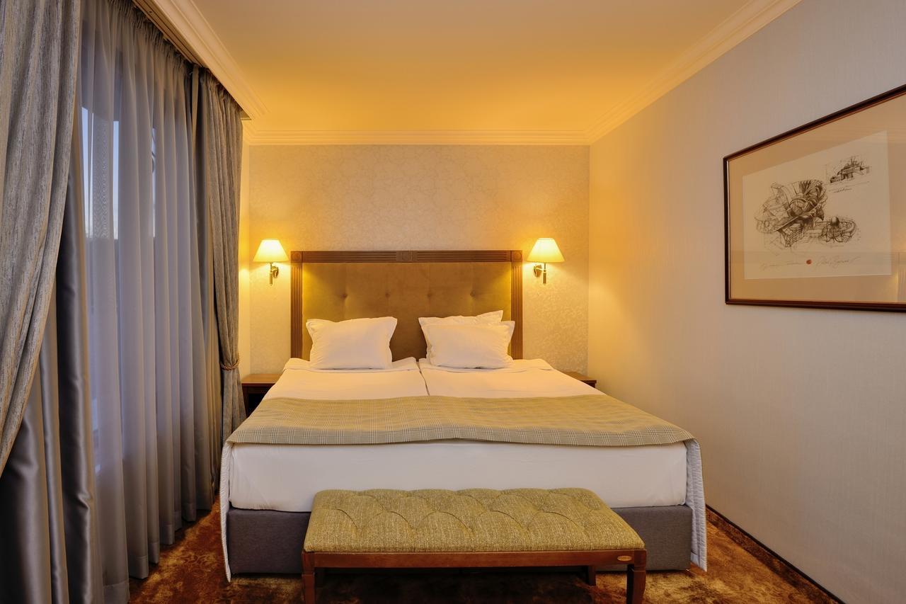 Hotel Club Central Hisarya Ngoại thất bức ảnh