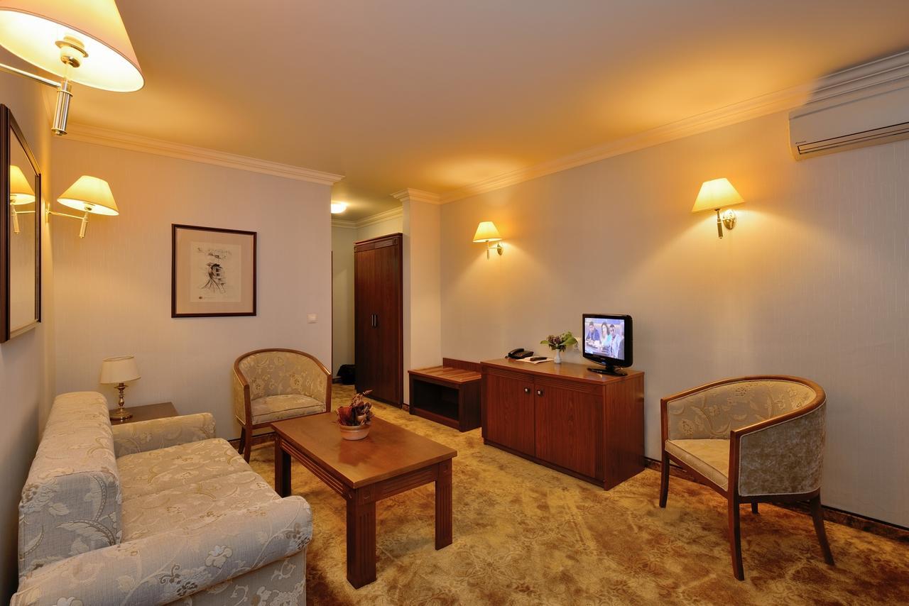 Hotel Club Central Hisarya Ngoại thất bức ảnh